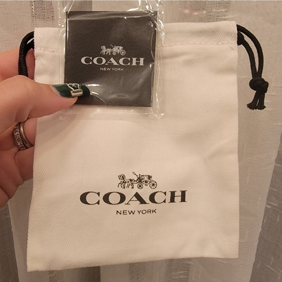 Coach Rose Gold Open Circle Necklace and Tea Rose Stud Set NWT - Picture 10 of 12
